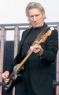 Roger Waters with Fender Precision Bass
Moscow, 24.06.2006
 Max Avdeev
