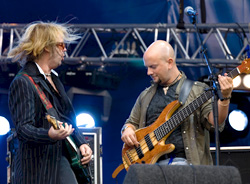 Marc Bonilla, Travis Davis