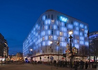  Dark Side of the Moon    