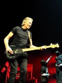      The Wall Live 